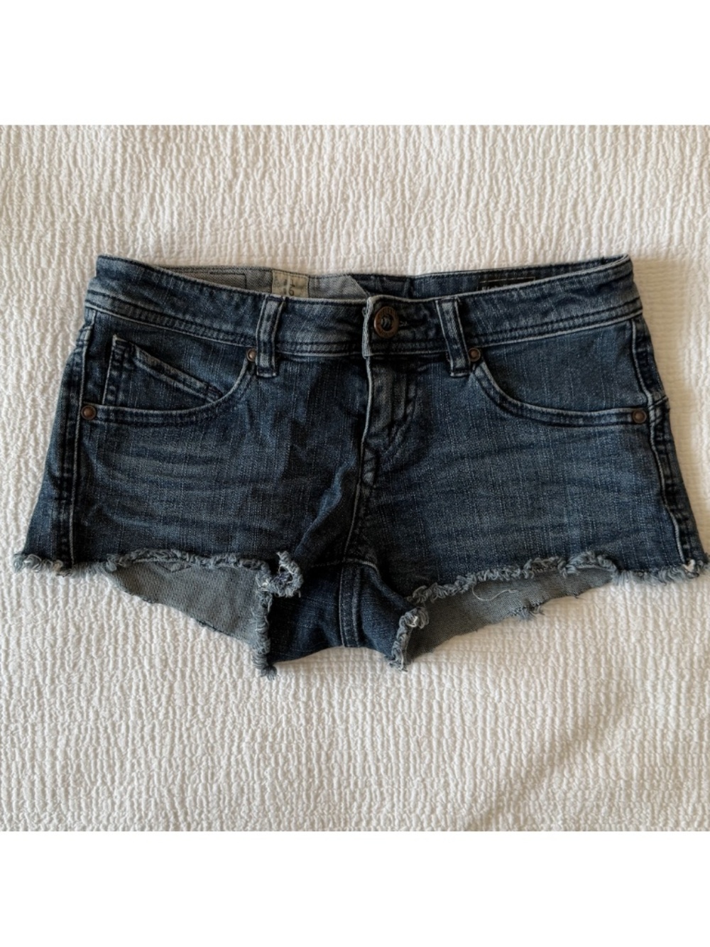 Volcom Cut-off Jean Shorts size 1 / 25